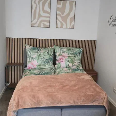 Bei Duesseldorf Am Rhein Neuss