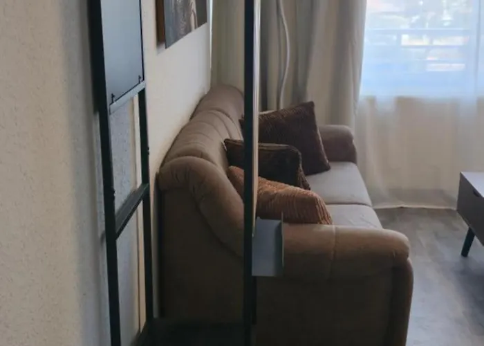 Bei Duesseldorf Am Rhein *