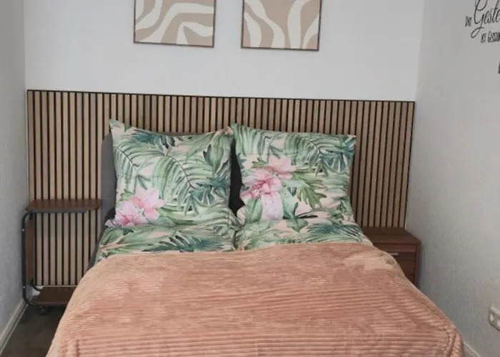 Bei Duesseldorf Am Rhein Neuss